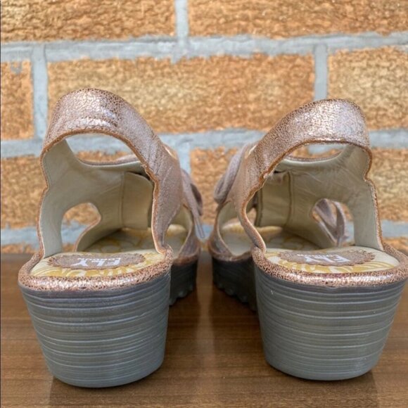 Fly London Yifa Luna Gold Metallic sandals 10.5 - Picture 4 of 9